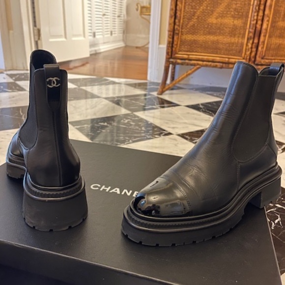 Chanel Calfskin Patent Cap Toe Ankle Boots 38 Black - Picture 14 of 16